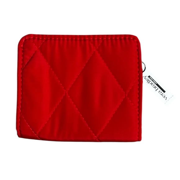 Vera Bradley Handbags - Vera Bradley Outlet Ultralight Essential Small Wallet